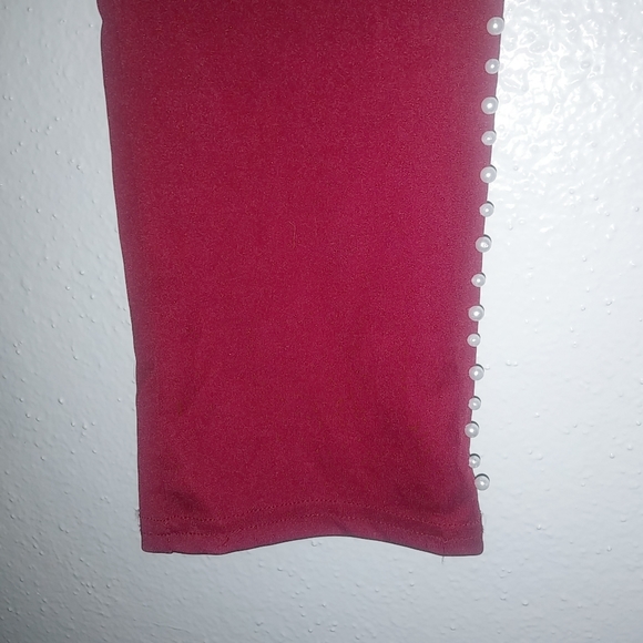 Beautiful M Queen Gold Pearls Adorned Maroon Lounge Outfit 2 Piece Set - Picture 2 of 9